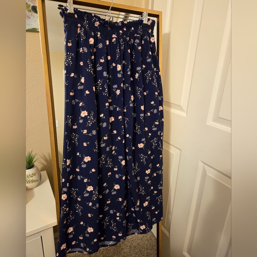 Old Navy Maxi Skirt In Blue Floral Print Size S